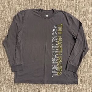 The North Face men’s dark gray graphic long sleeve T-shirt size XL